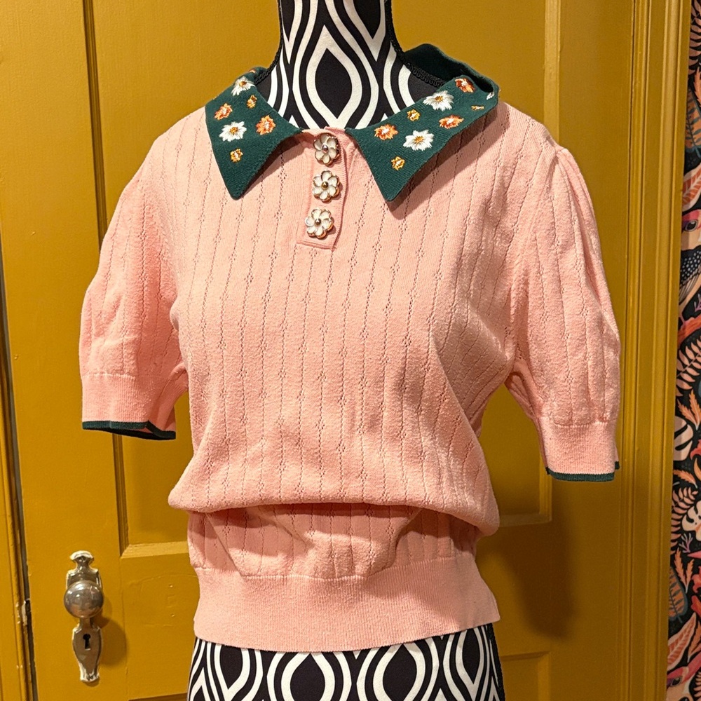 Unique Vintage Pink Knit Top with Green Floral Collar Size XL 🌸🌼🌸